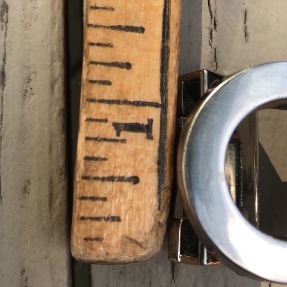 brushed silver tone solid and heavy designer style belt buckle - Picture 11 of 12